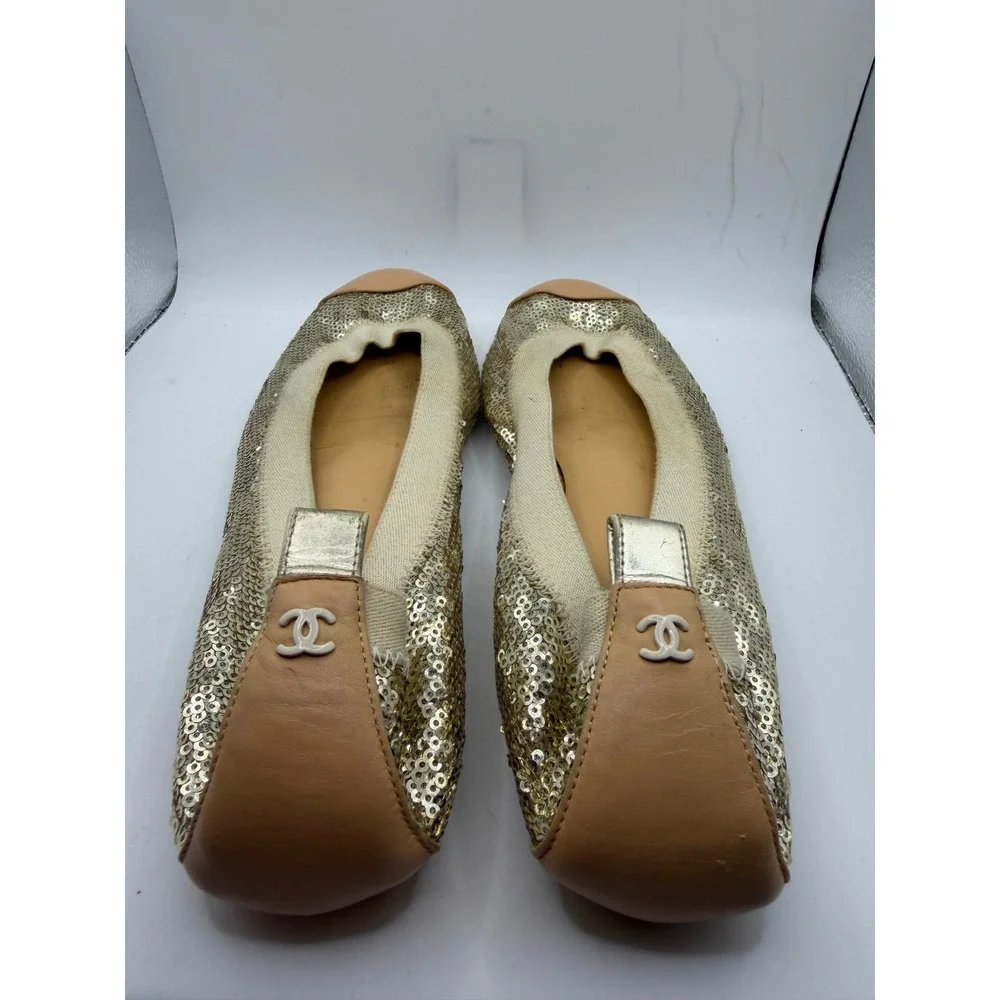 Chanel Gold Sequin Cap Toe Ballet Flats CC Logo Leather Trim Made in Italy 37.5